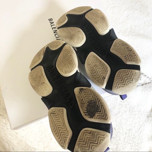 Balenciaga Triple S Sneakers, Size 7 - Picture 5 of 9